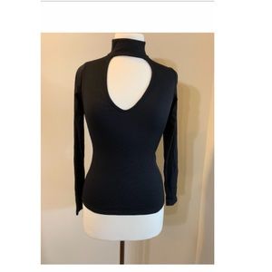 Lulus Cut Out Long Sleeves Top Black